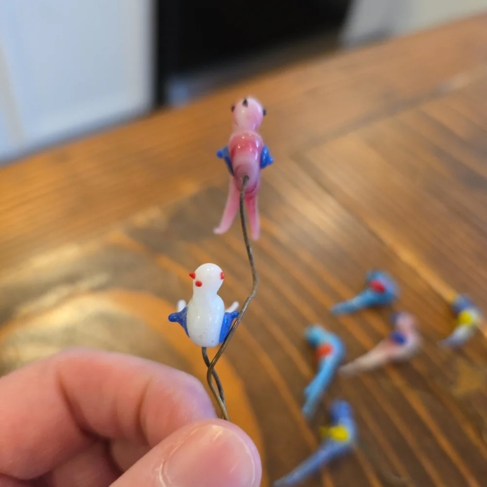 7 VTG Italian MCM Murano Glass Birds on Wire Hat Pin Plant Colorful Rare Pieces